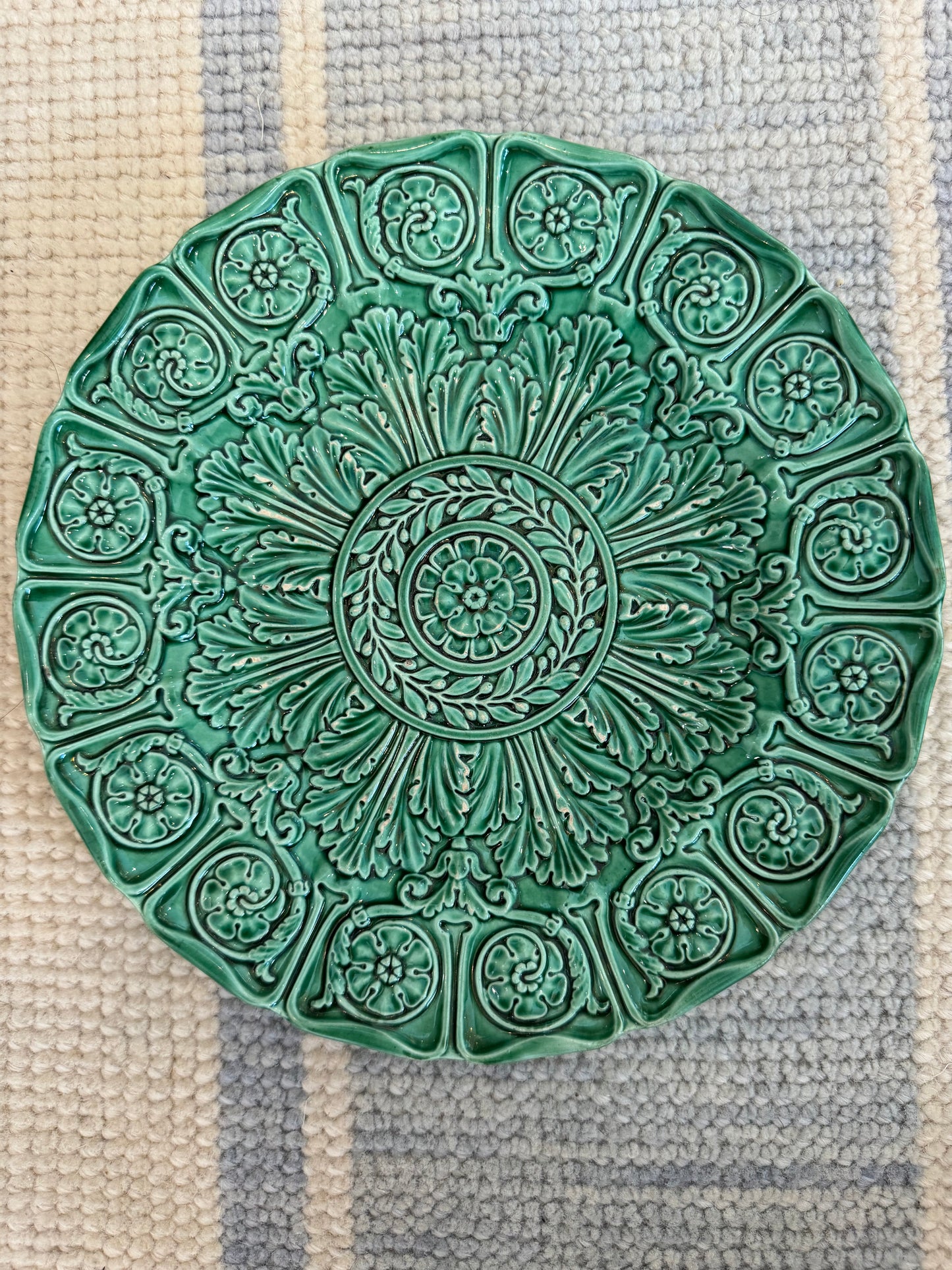 Green Majolica (Staffordshire Knot Mark)